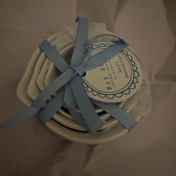 RAE DUNN MEASURING CUPS - Picture 7 of 7